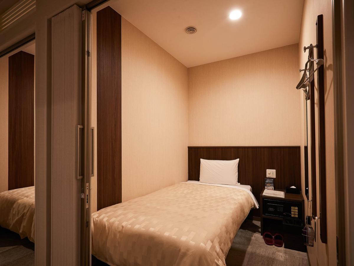 Grand Cabin Hotel Naha Oroku Kültér fotó